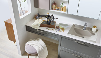 出野製作所の木工加工製品 ドレッサー